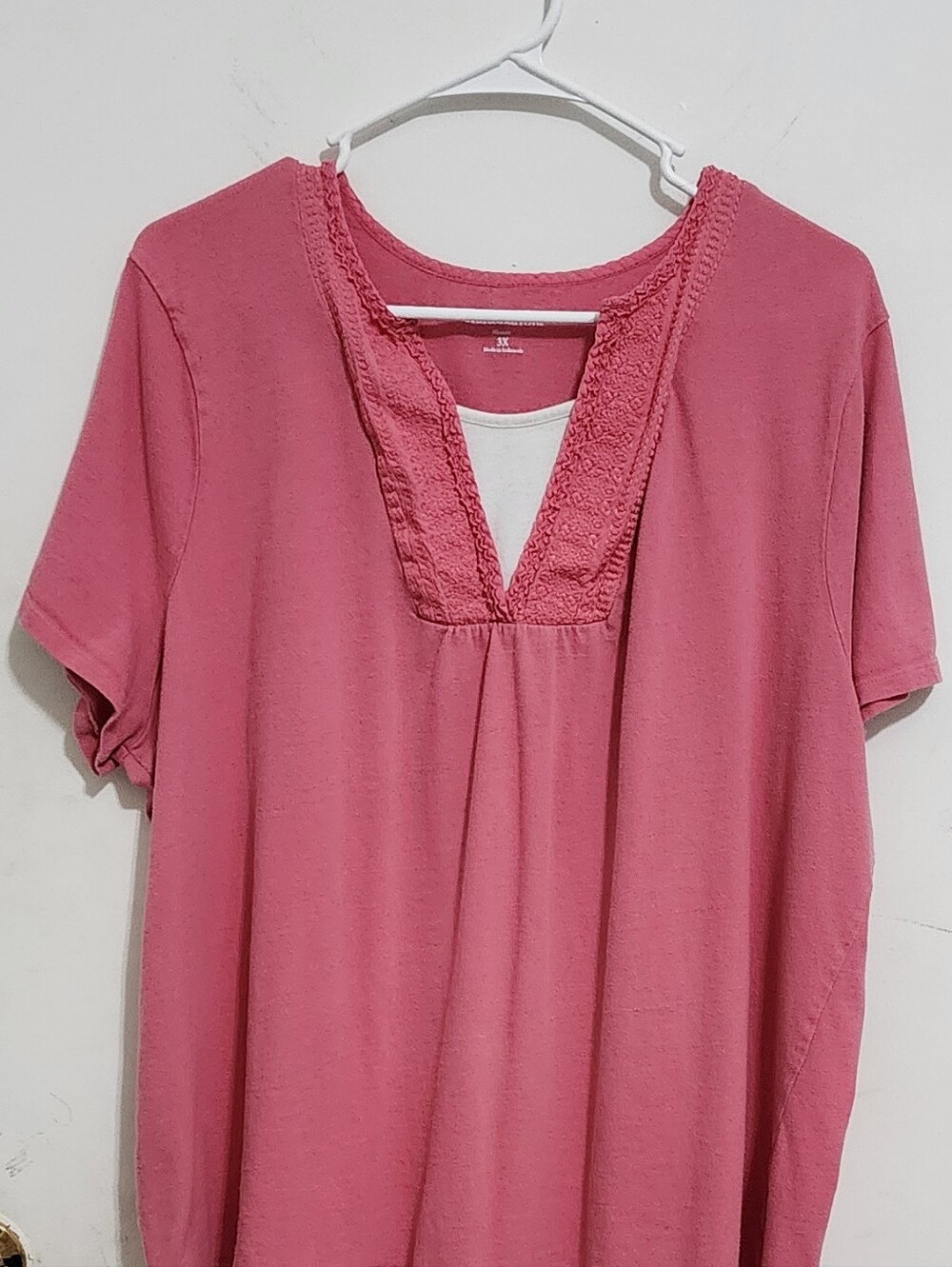 Croft & Barrows Plus Ladies V-neck Tee, Size 3X